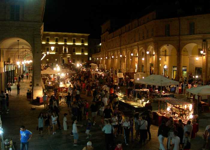 The night market at Fermo